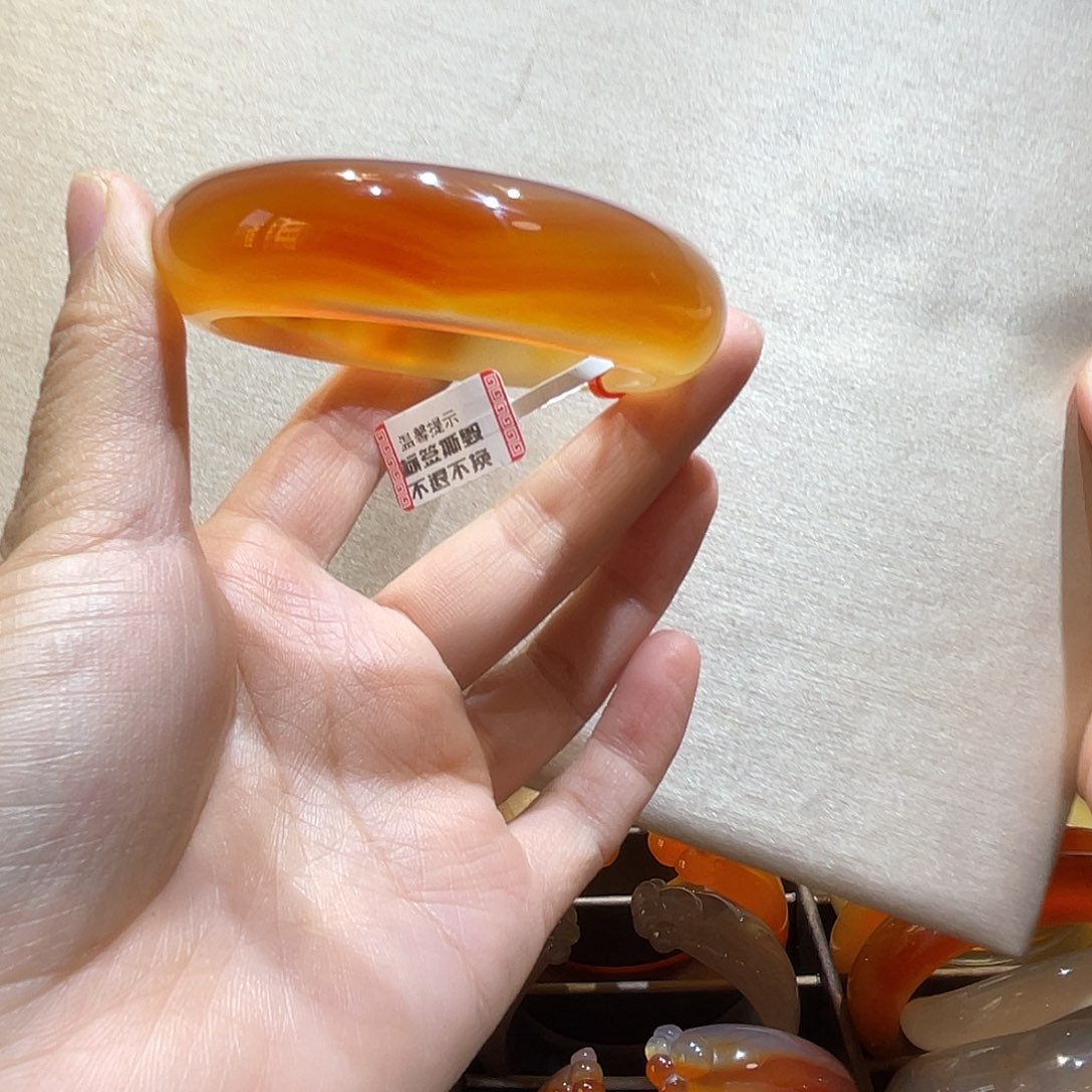 玛瑙/玉髓未镶嵌手镯