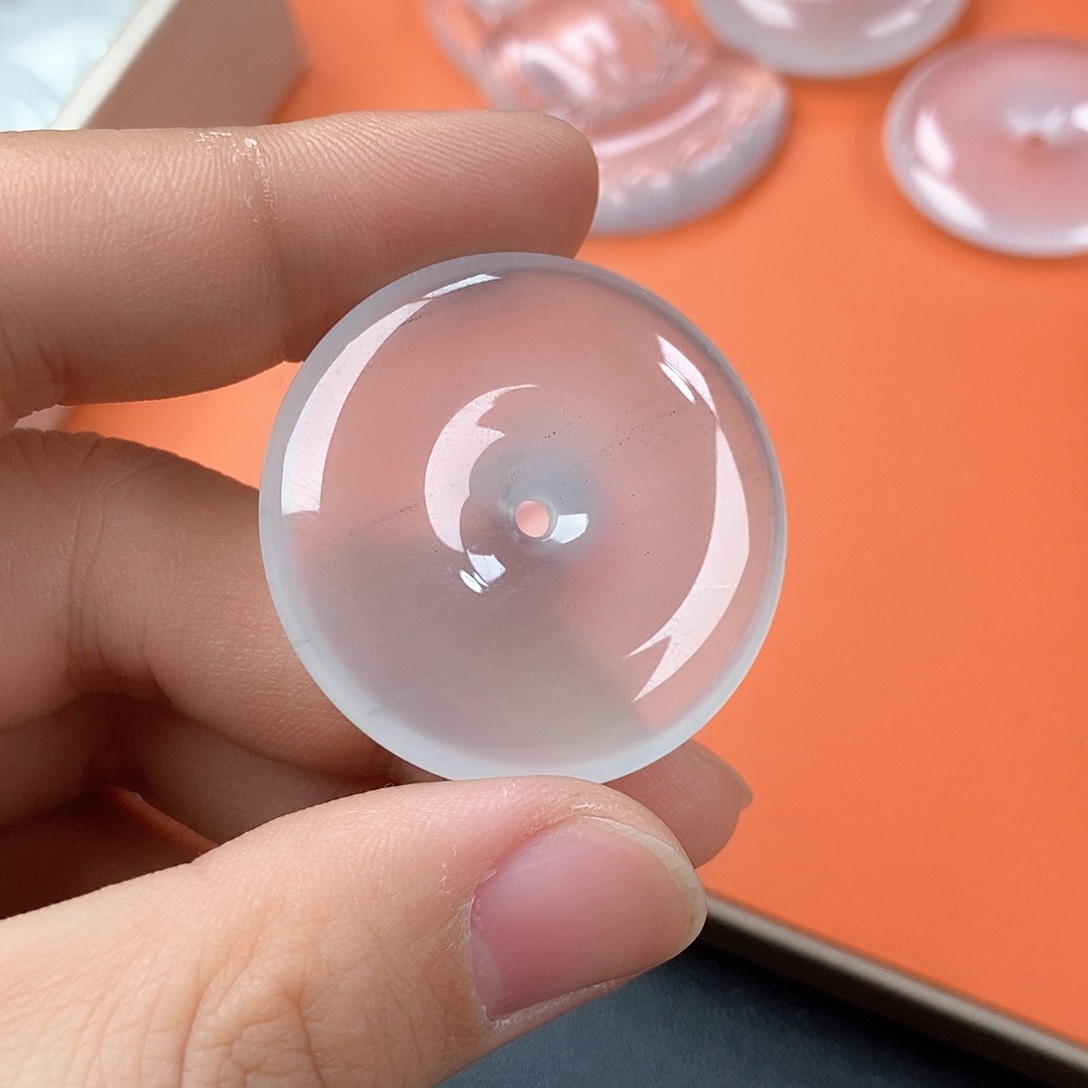 石英质玉颈饰未镶嵌