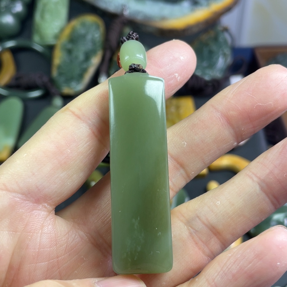 岫岩老玉（透闪石质玉）手链未镶嵌