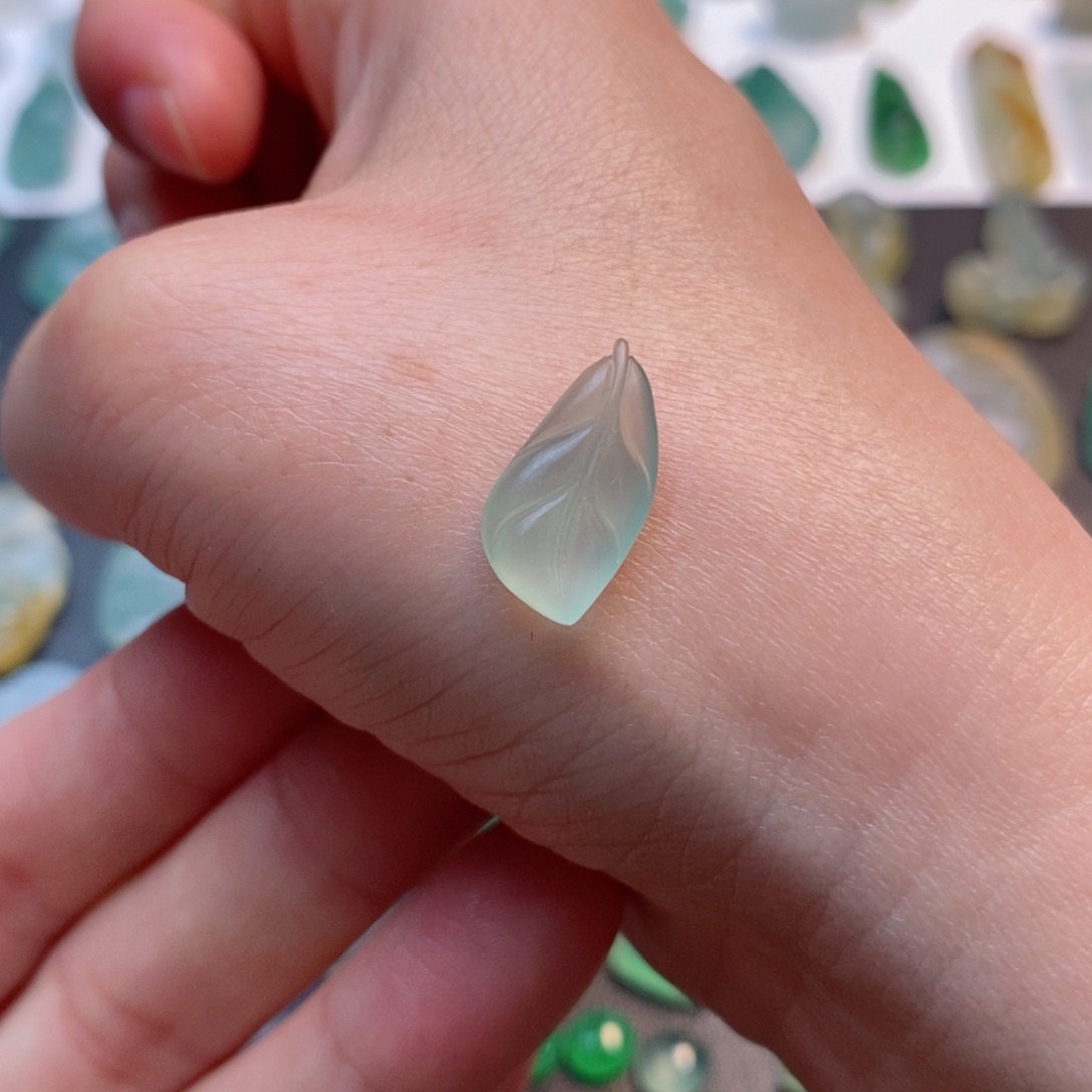 定制翡翠未镶嵌树叶