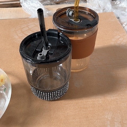 微瑕，不能明火，2个玻璃带吸管，589