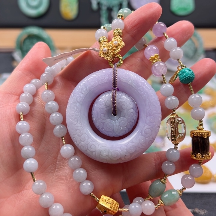 翡翠未镶嵌颈饰吊坠