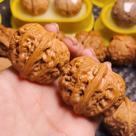 文玩核桃41尺平谷元宝