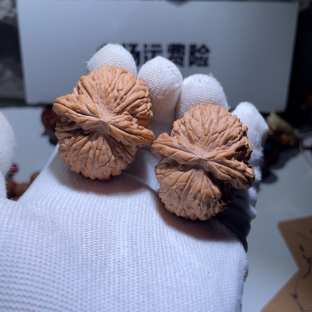 文玩核桃吊坠52号边37肚42球白