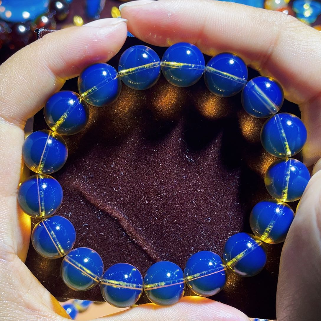 蓝珀裸石未镶嵌异色珀11