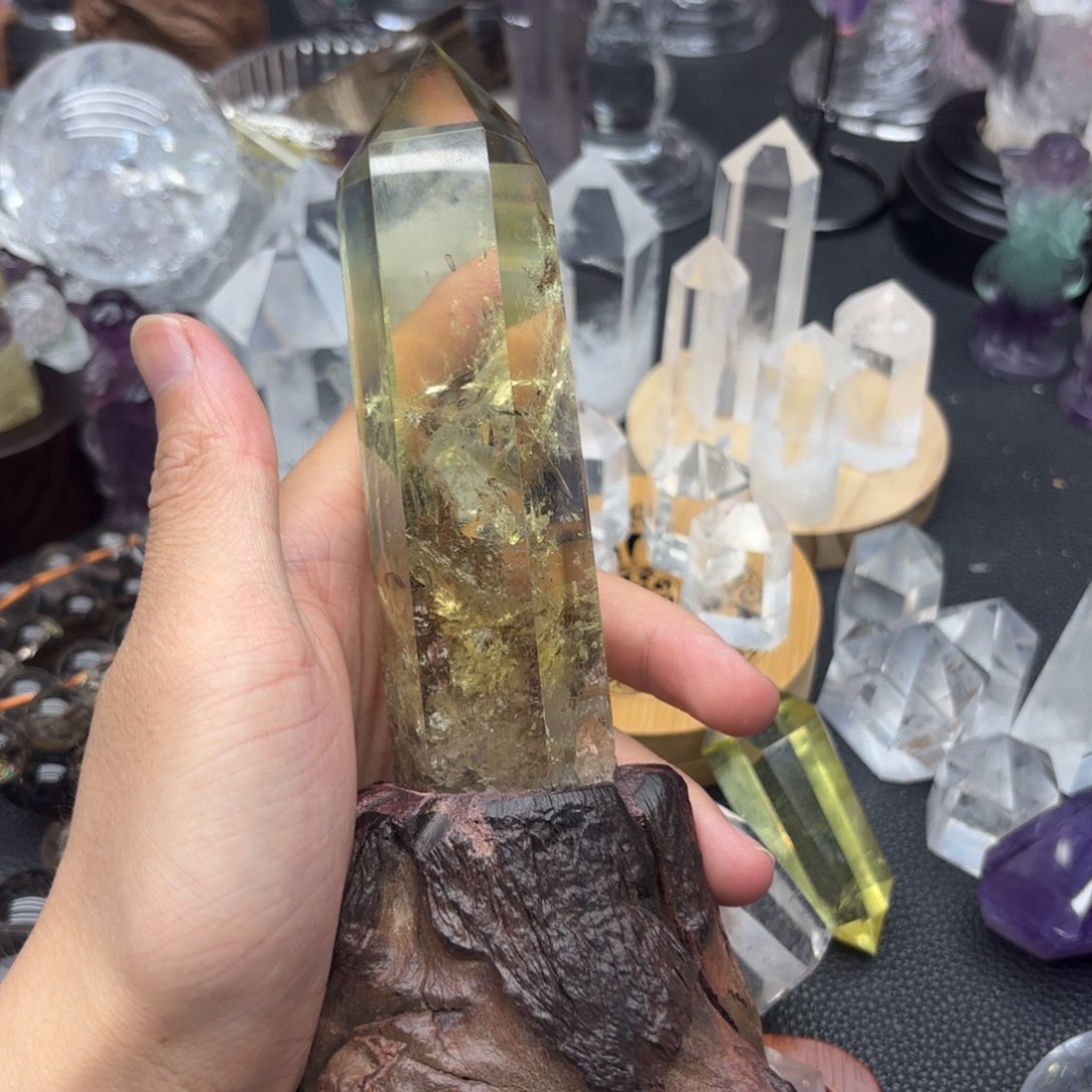 水晶手链未镶嵌?摆件