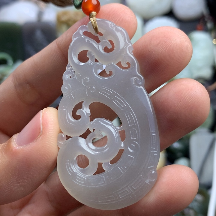 和田玉颈饰未镶嵌