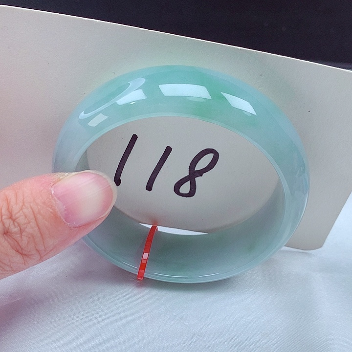 翡翠未镶嵌手镯翡翠