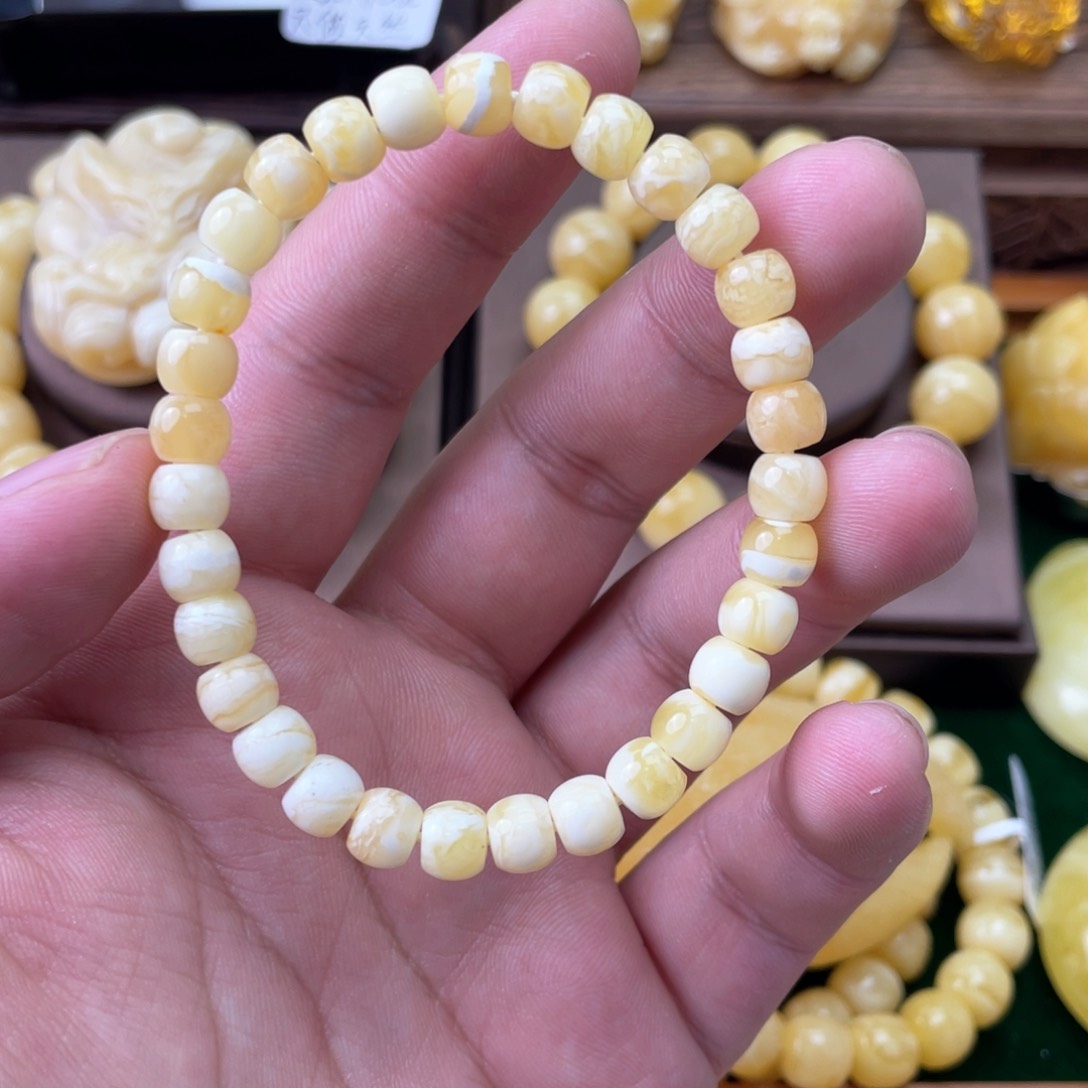 琥珀珠宝奇石未镶嵌玥