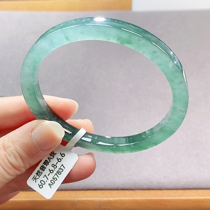 【闪购商品】翡翠手镯（圆镯）未镶嵌