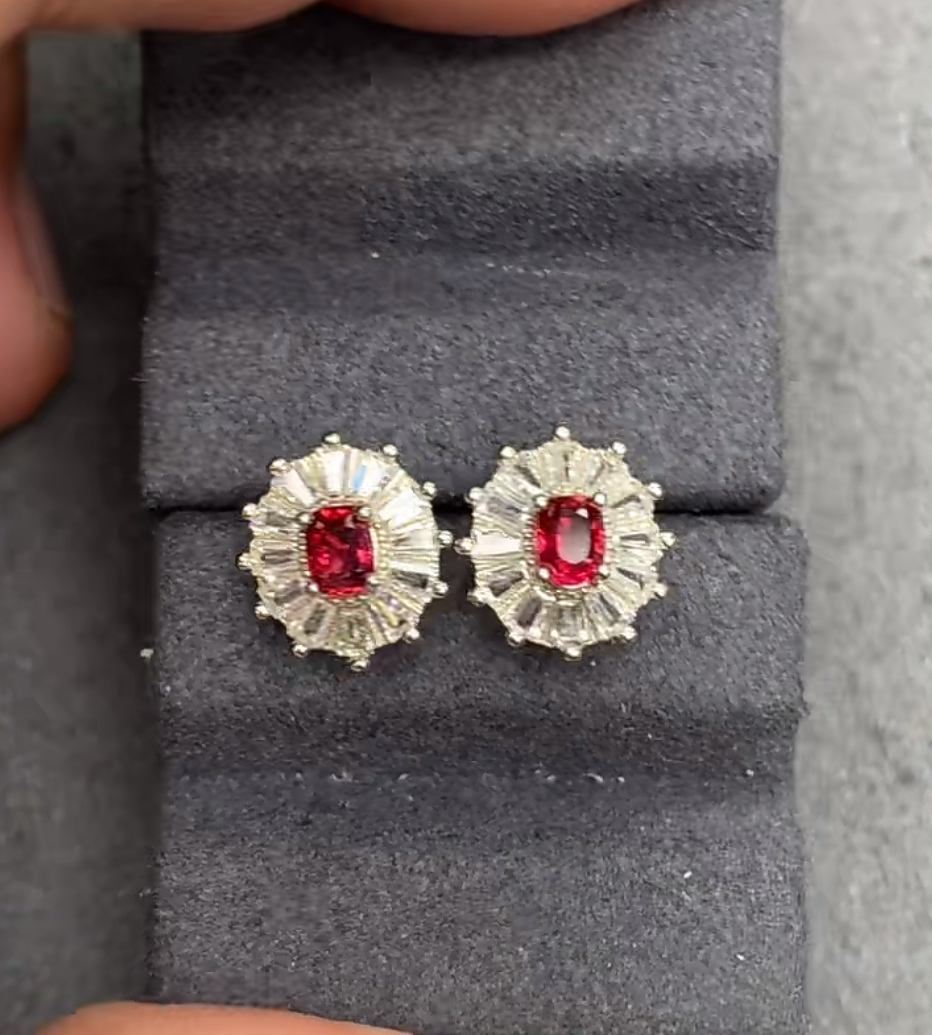 银925绝地武士尖晶石耳钉50分