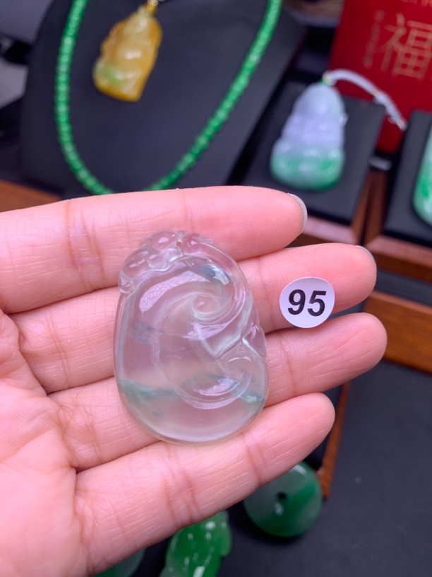 95冰飘花吊坠项链