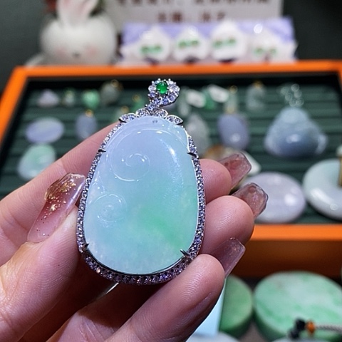 翡翠颈饰银S925镶嵌如意