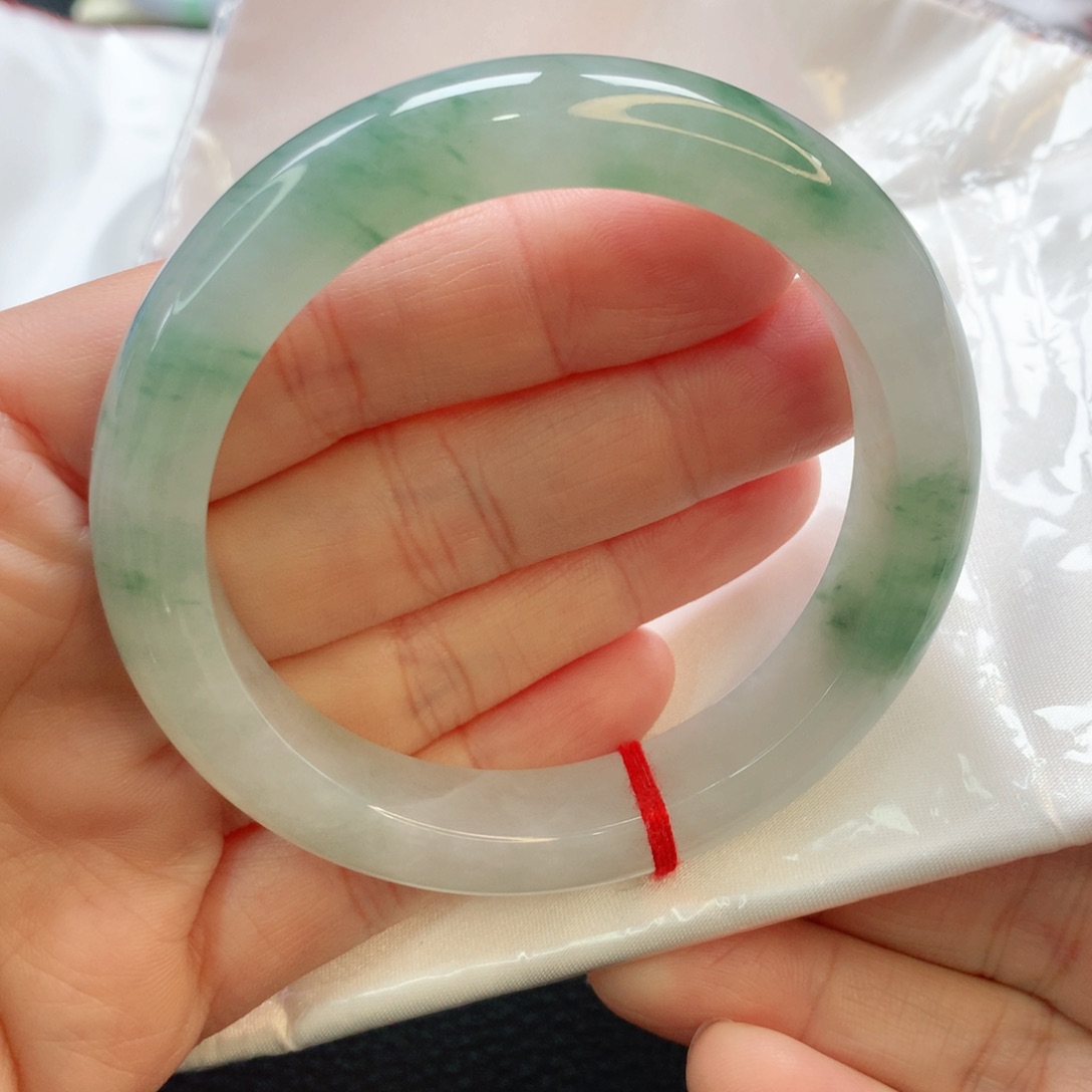 翡翠手镯未镶嵌57正