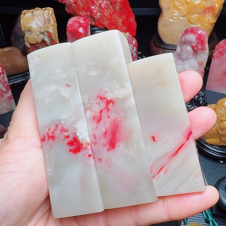 牟***乾昌化石昌化鸡血精品印章