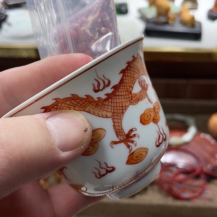 曹***旭瓷片精美雕刻精美