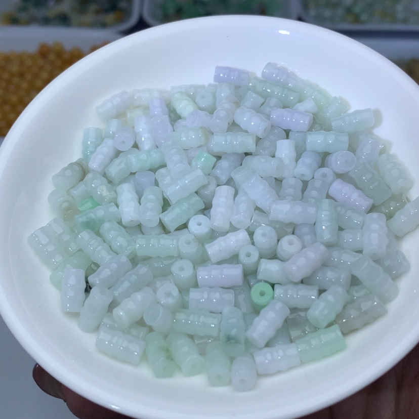 【闪购商品】翡翠手链未镶嵌卡4.8乘9左右冰绿白竹节100颗