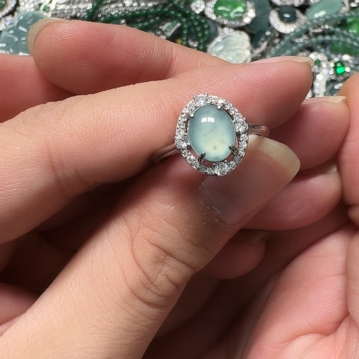 翡翠未镶嵌颈饰天然A货翡翠放漏