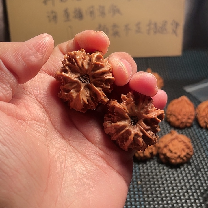 吊坠文玩核桃33mm野生龙门涧三棱