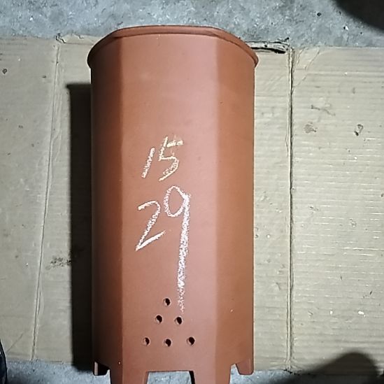 紫砂红泥高六方带口沿一个