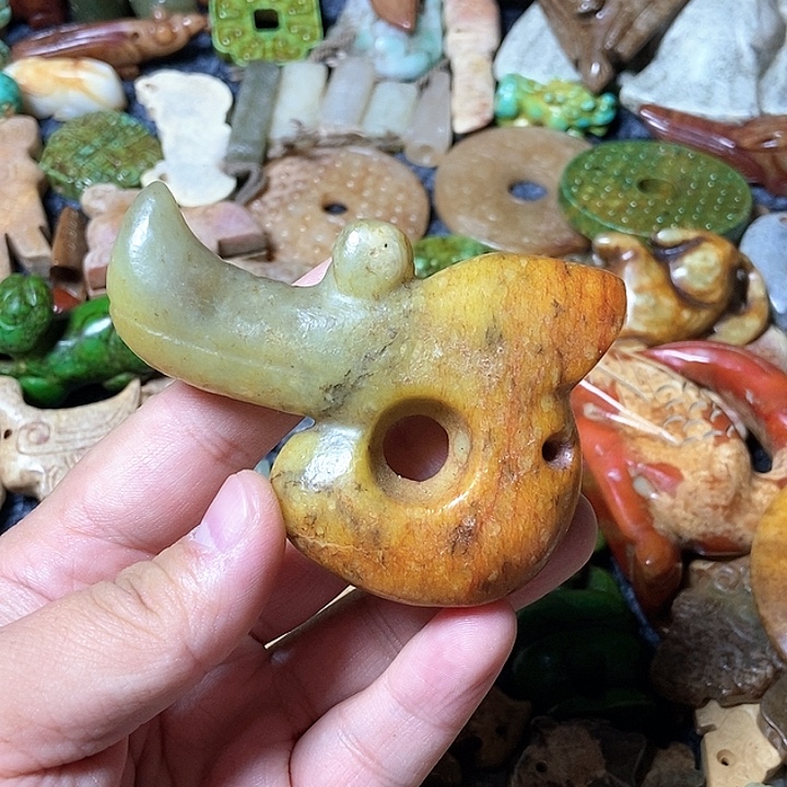 和田玉未镶嵌颈饰41