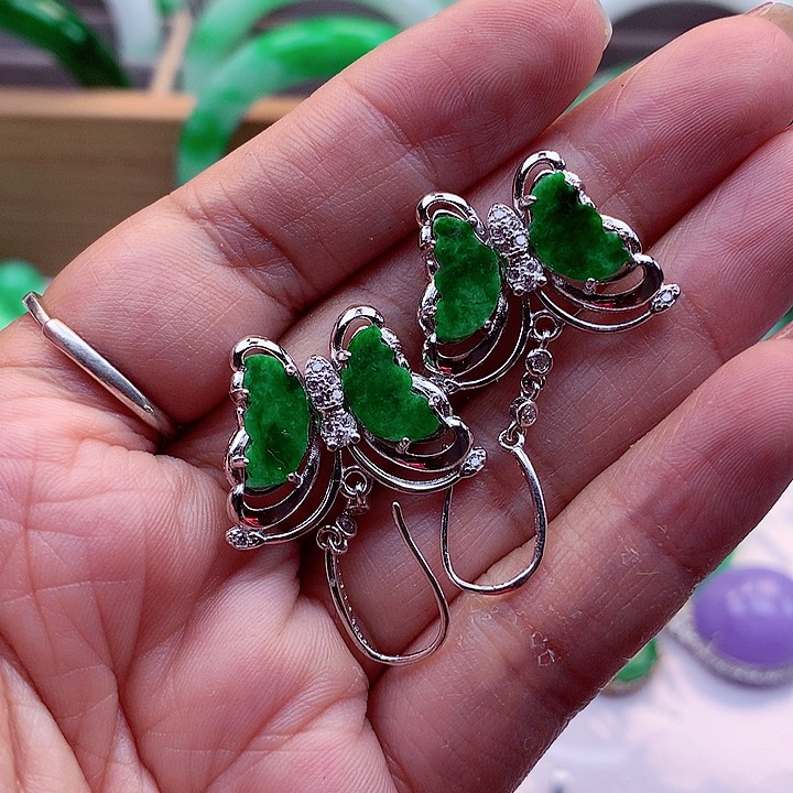 翡翠颈饰银S925镶嵌翡翠