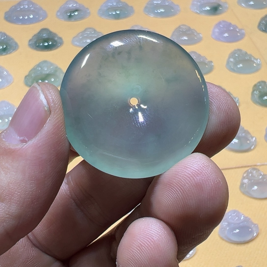 翡翠颈饰未镶嵌天然翡翠平安扣