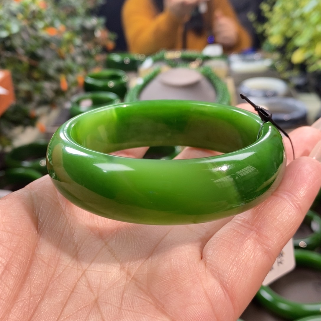 和田玉（碧玉）手镯未镶嵌