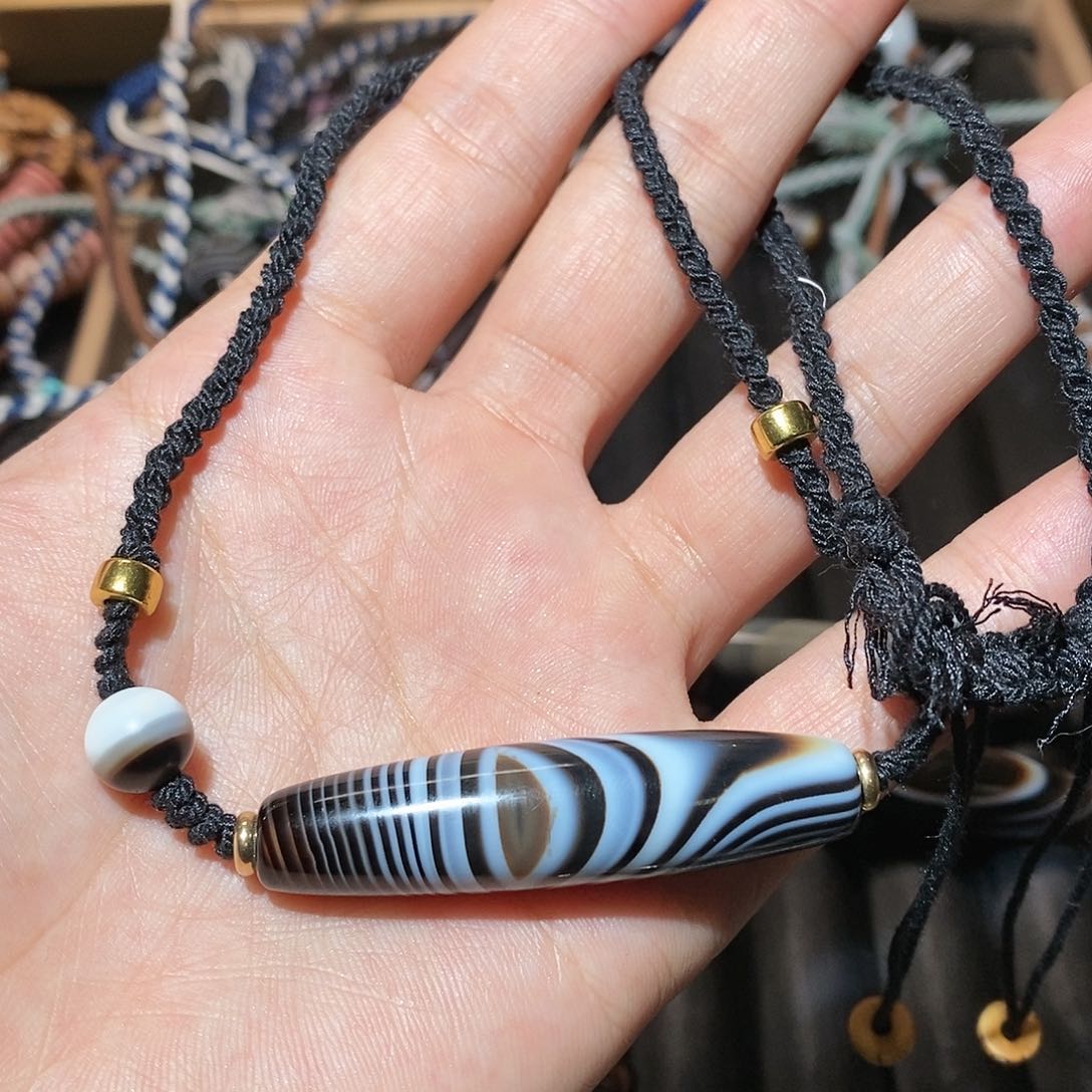 玛瑙/玉髓颈饰未镶嵌