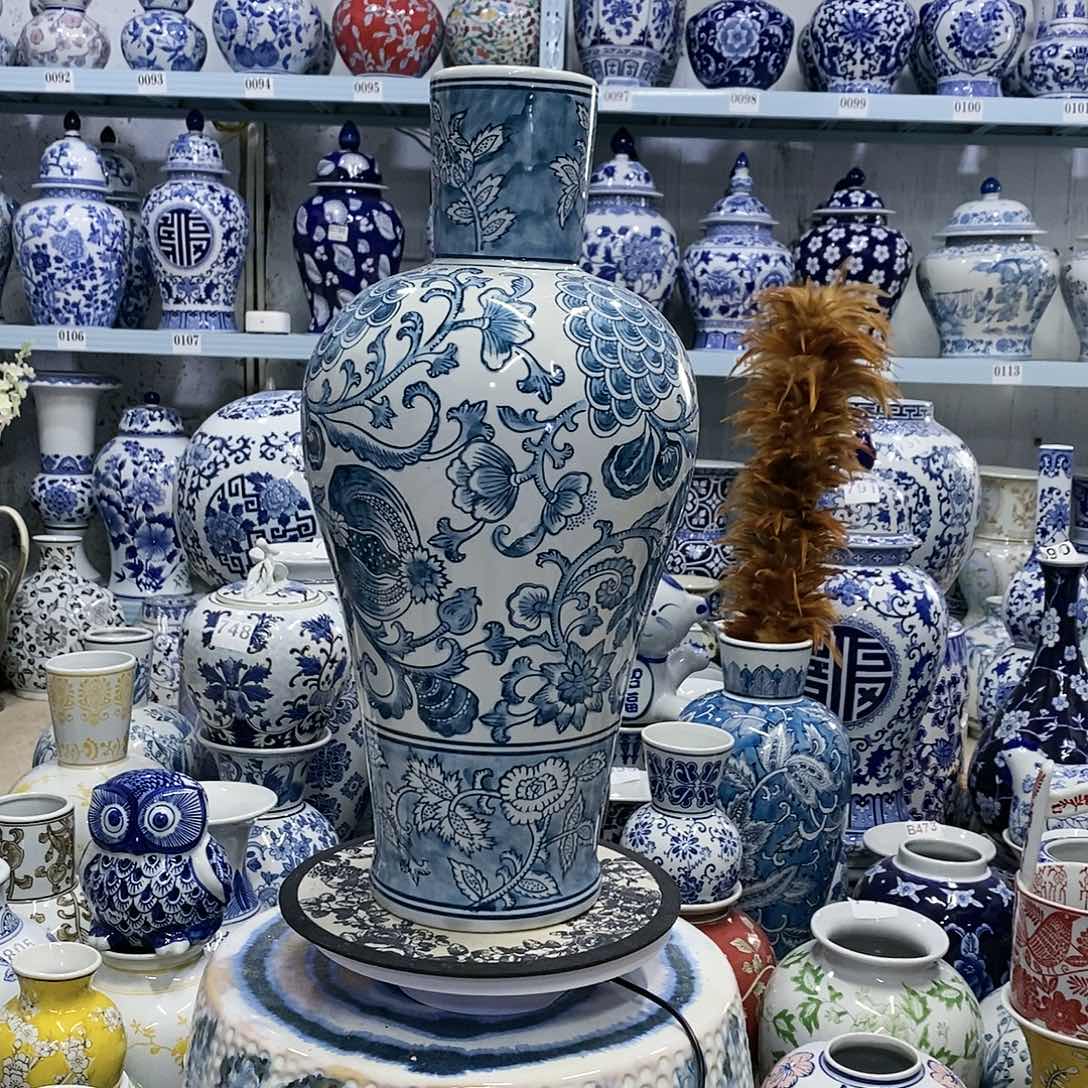 【闪购商品】摆件长颈美人瓶瓷器…………………………