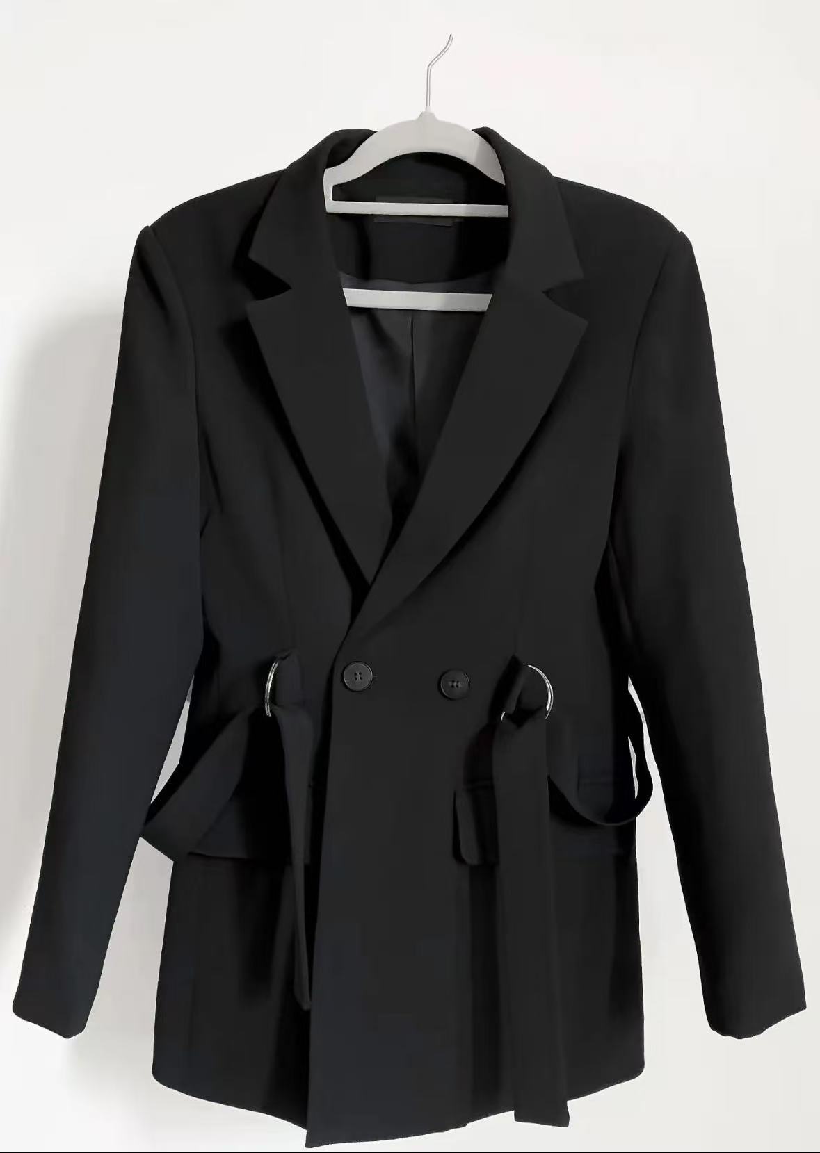 收腰显瘦款西服一件  尺码随机