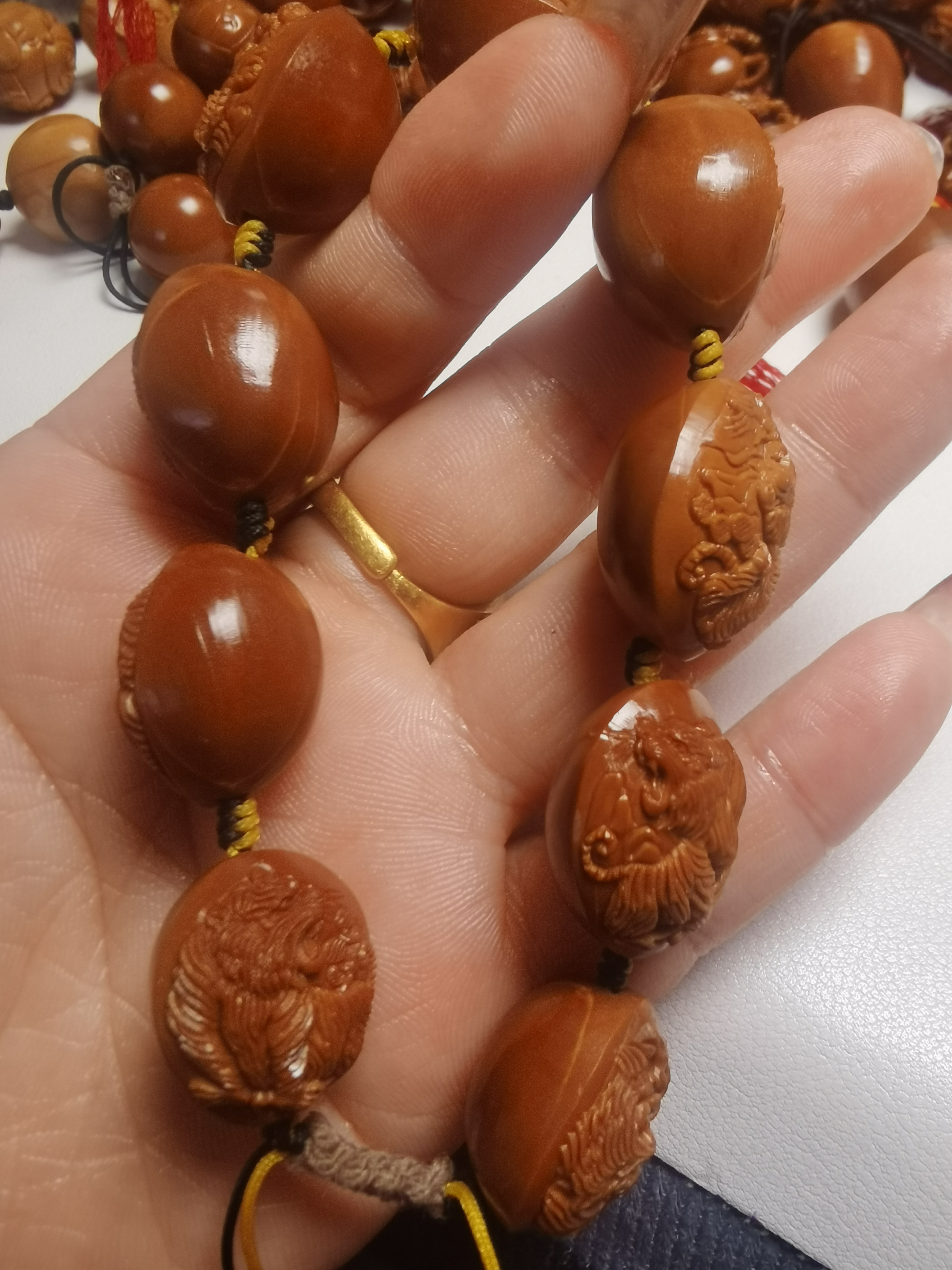 橄榄核雕刻橄榄核