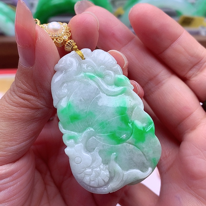 翡翠颈饰银S925镶嵌翡翠