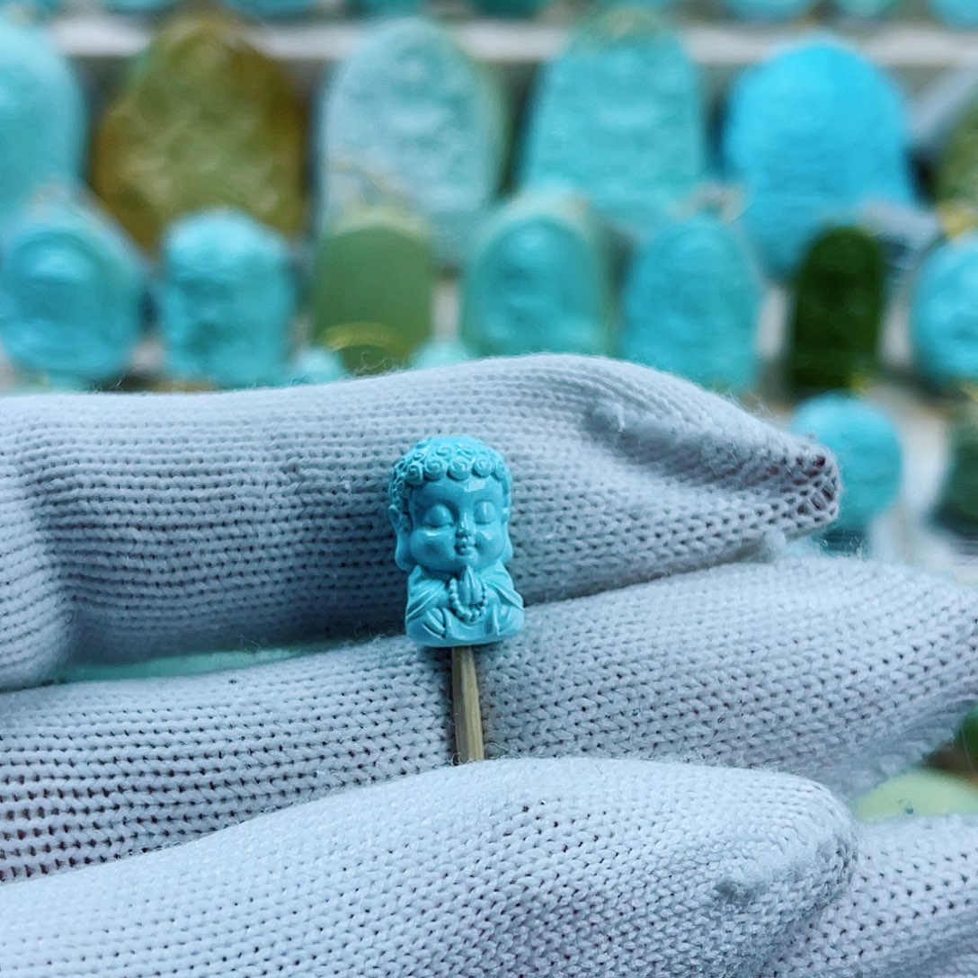 绿松石未镶嵌珠宝奇石