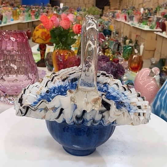 琉璃花瓶高22厘米口径21厘米