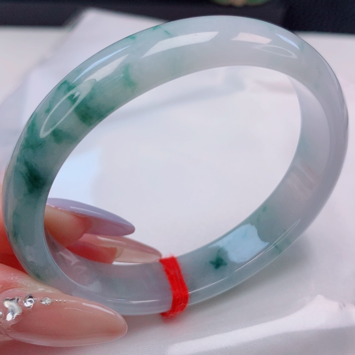 翡翠未镶嵌手镯（贵妃镯）