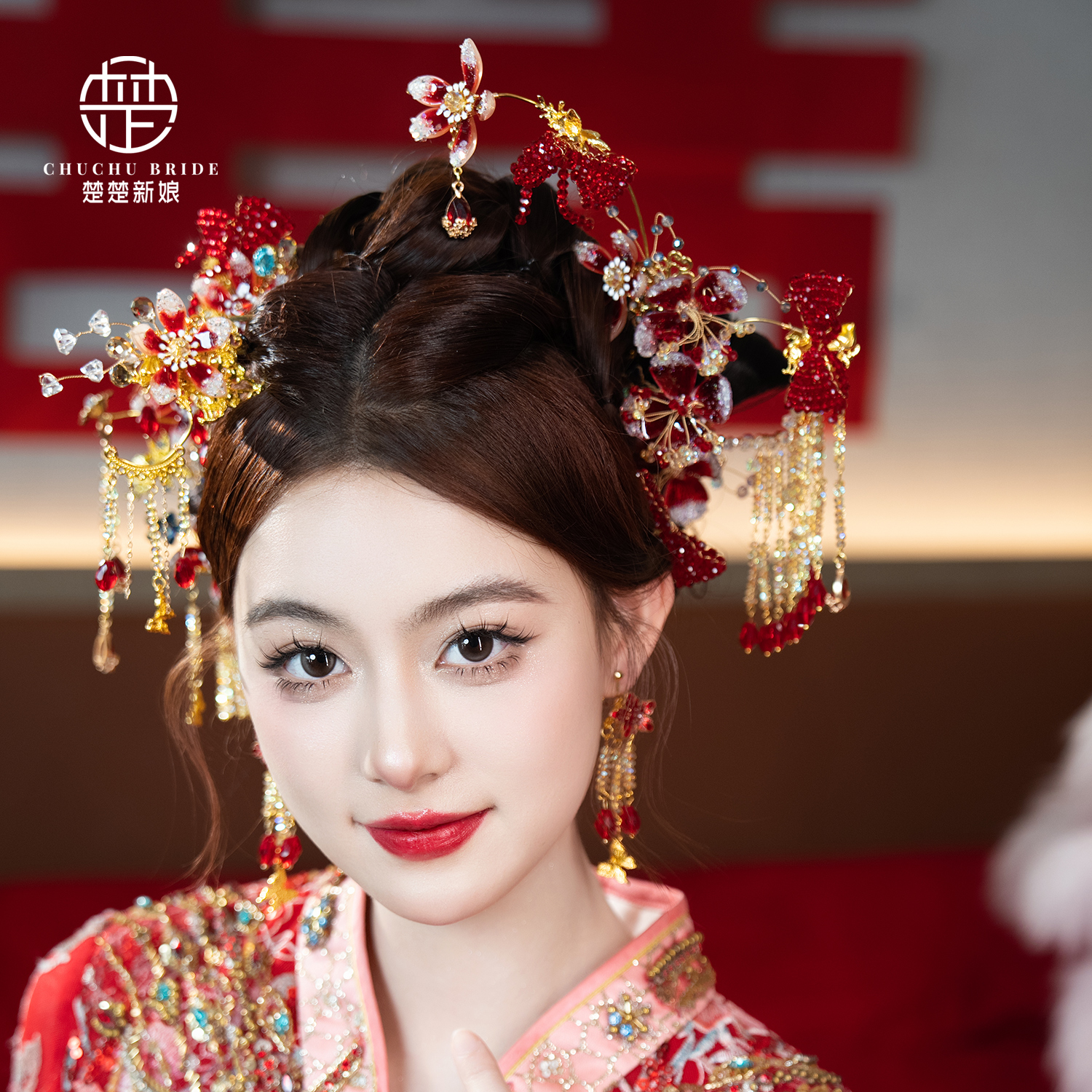 2025新款简约秀禾头饰新娘大气新中式结婚龙凤褂发饰红金高级