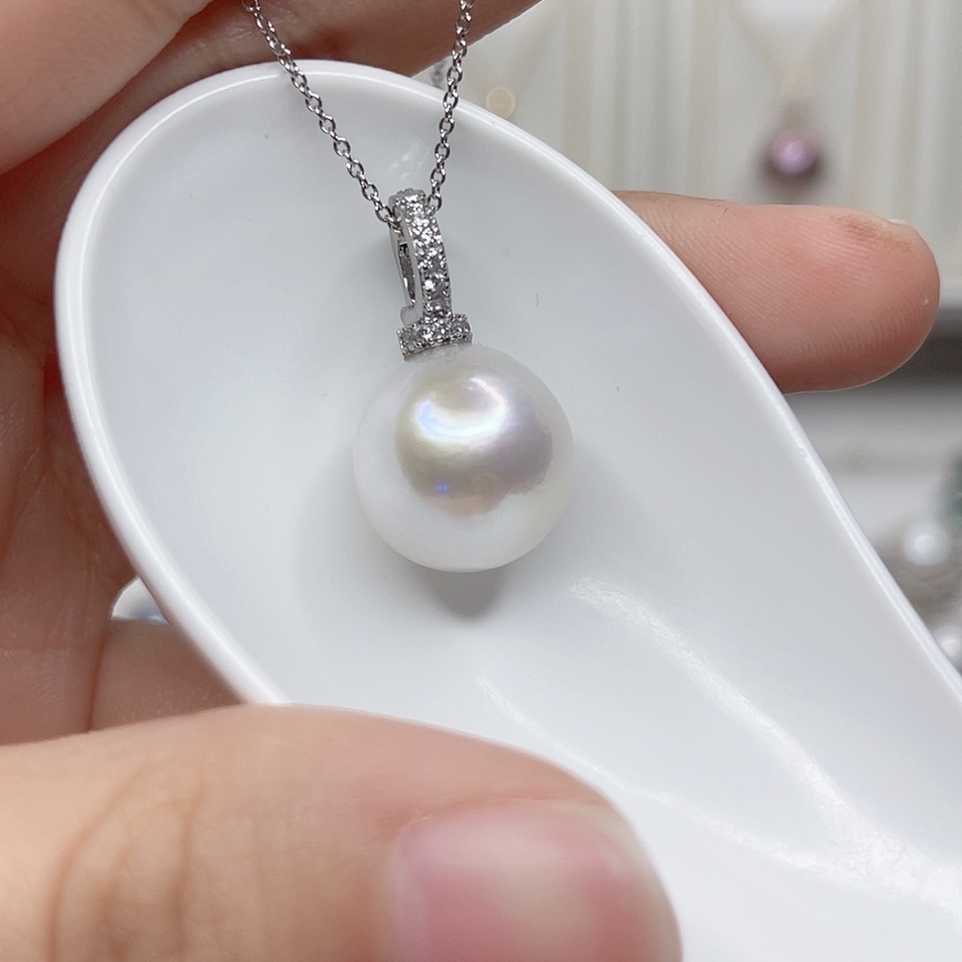 淡水珍珠吊坠(赠链)未镶嵌