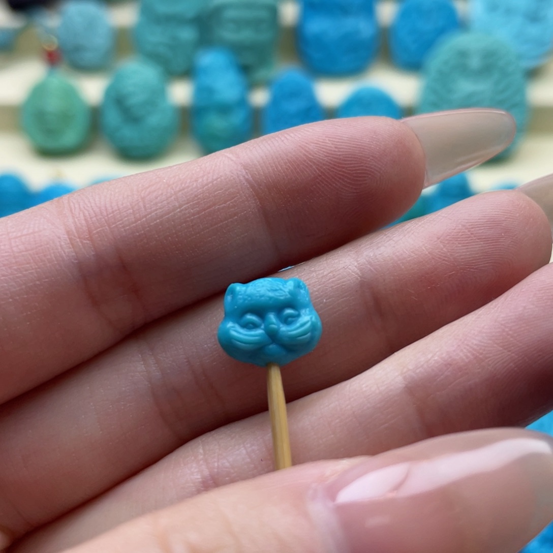 绿松石雕刻未镶嵌