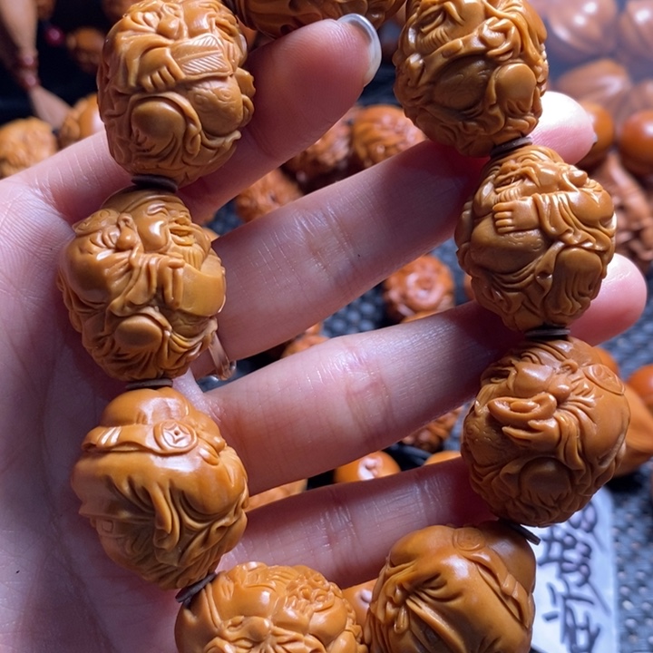 吊坠橄榄核慈***线八方财神