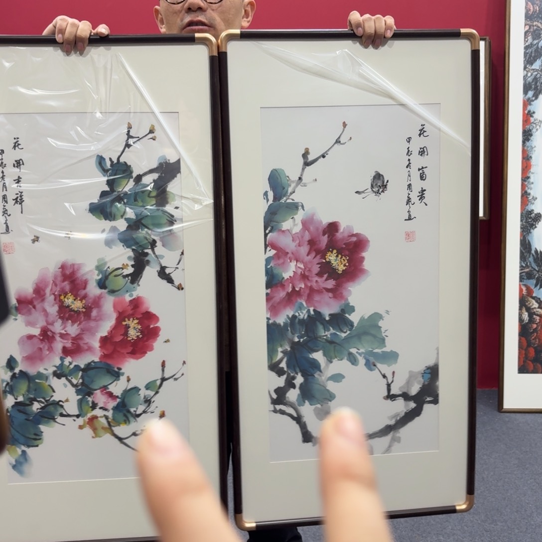 国画带框绘画作品