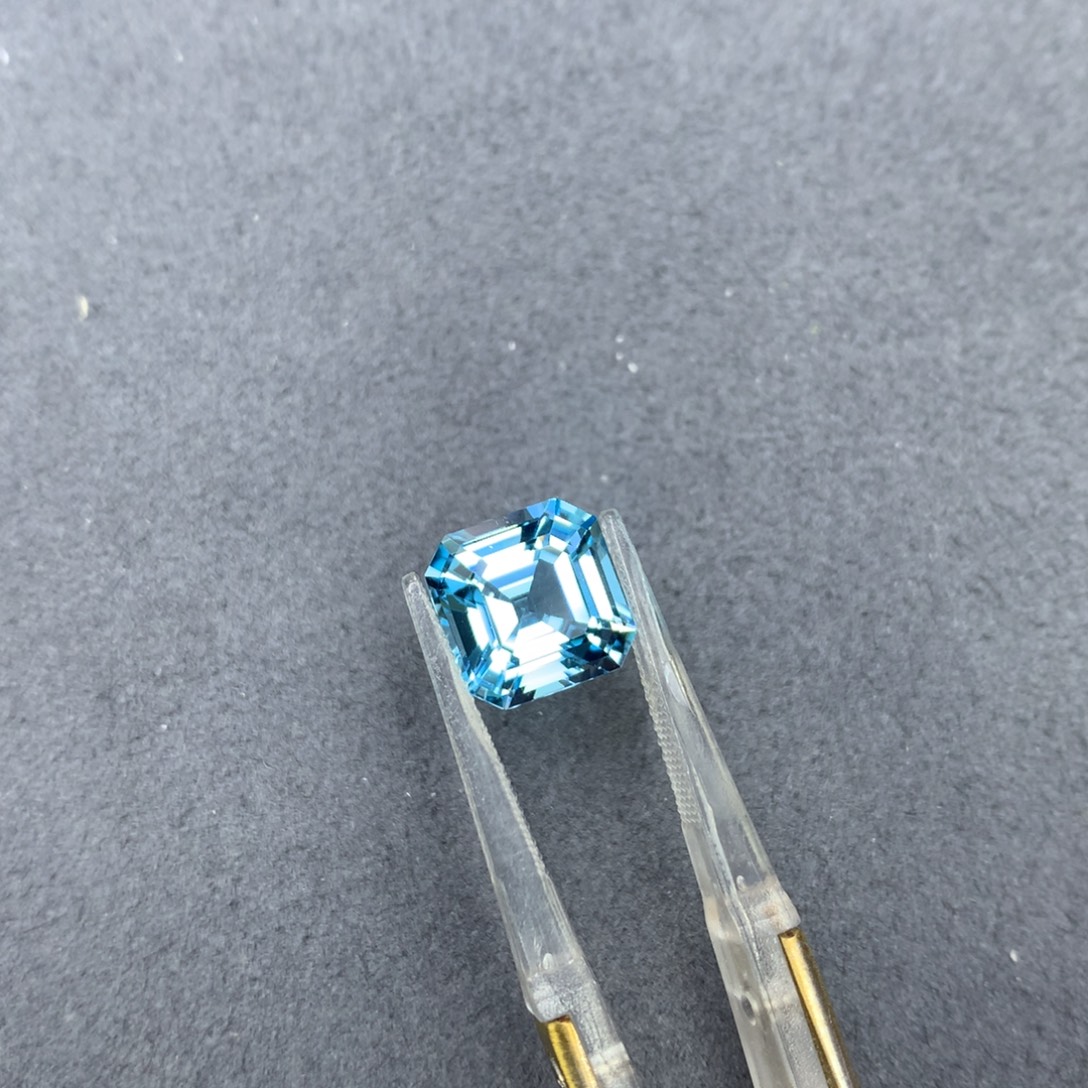 托帕石裸石6.25ct托帕石