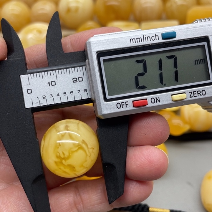 琥珀裸石未镶嵌蜜蜡