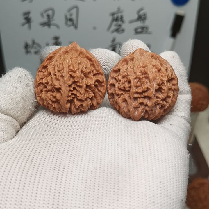 文玩核桃把件36全品满天星