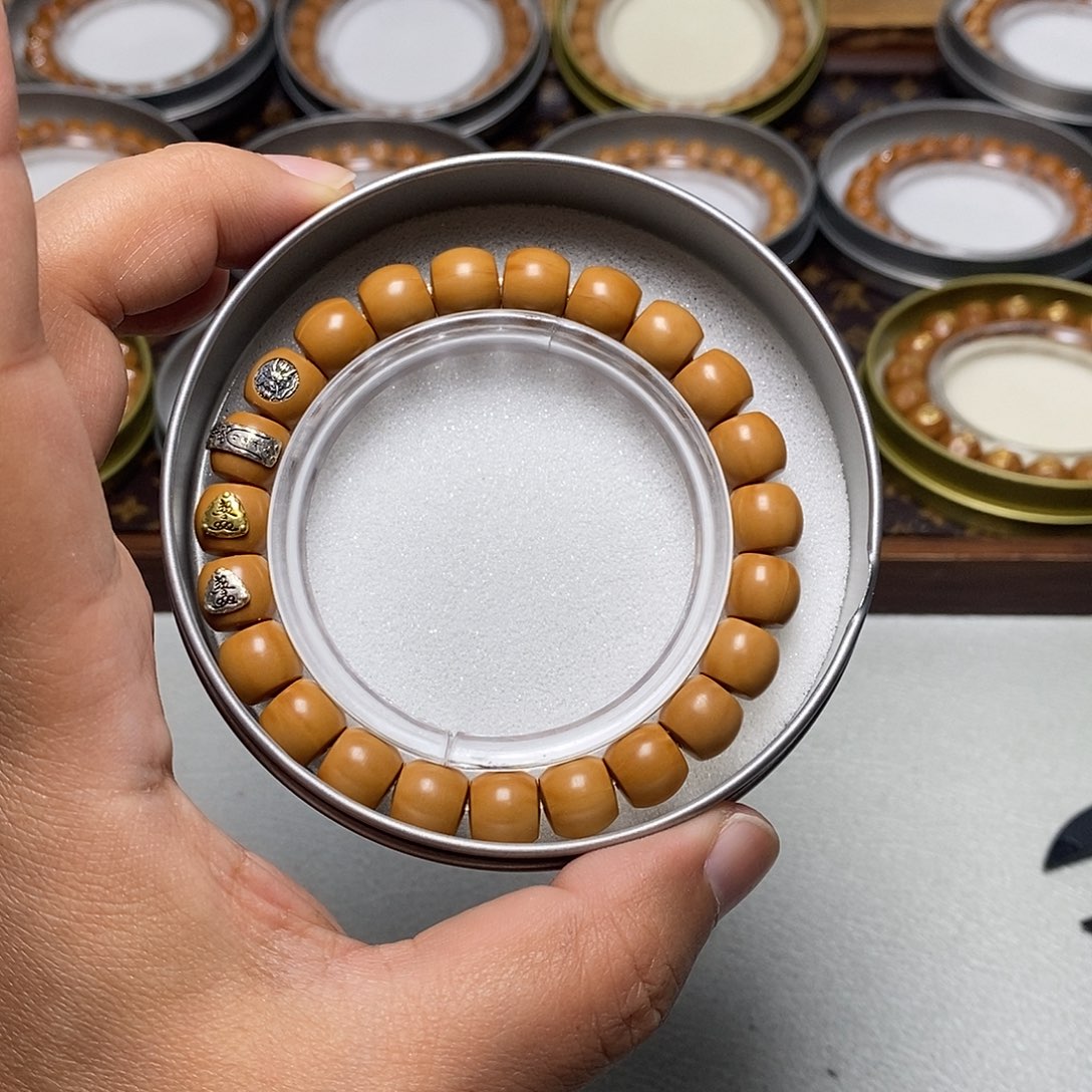 猴头核桃手串44号四标高配直切10左右