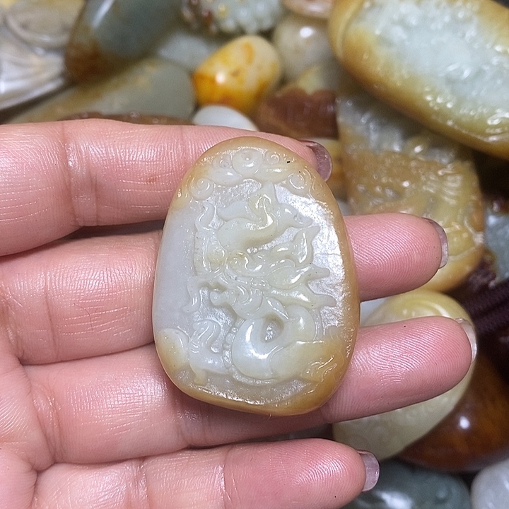 和田玉未镶嵌挂件