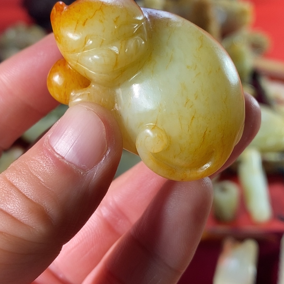 用***5和田玉（糖玉）未镶嵌挂件