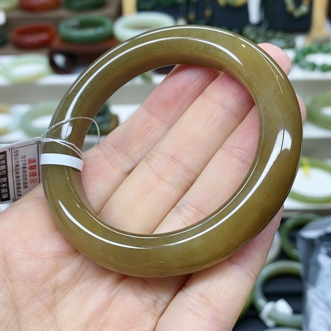 【闪购商品】和田玉手镯未镶嵌