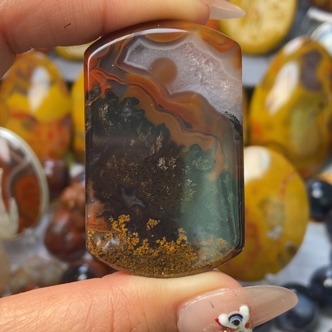 玛瑙/玉髓未镶嵌颈饰战国红