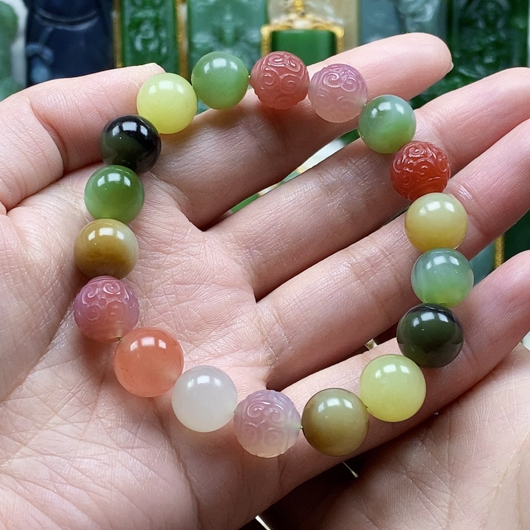 和田玉颈饰未镶嵌